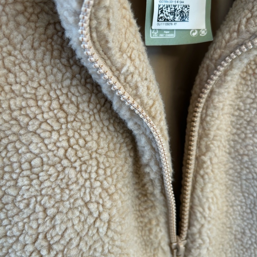 H&M Women's Beige Teddy Jacket - Picture 5 of 5